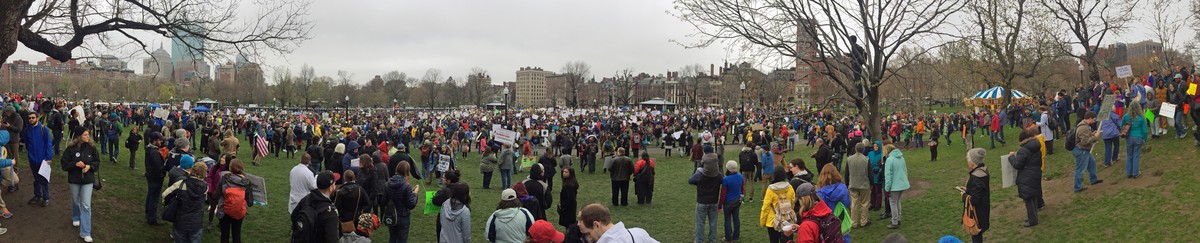 panorama MarchForScienceHill.jpg 